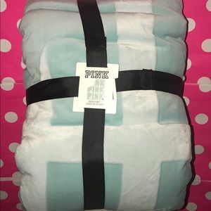 Victoria Secret Pink Sherpa